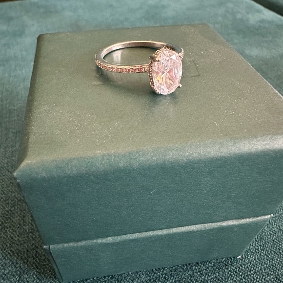 Everly Rings Blakely ring - Picture 3 of 9